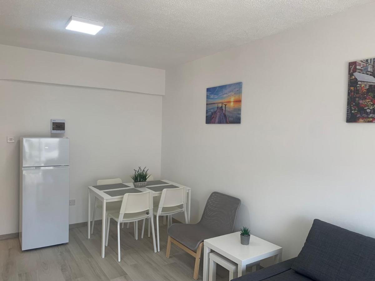 Prestige Worldwide Apartments Айя-Напа Екстер'єр фото