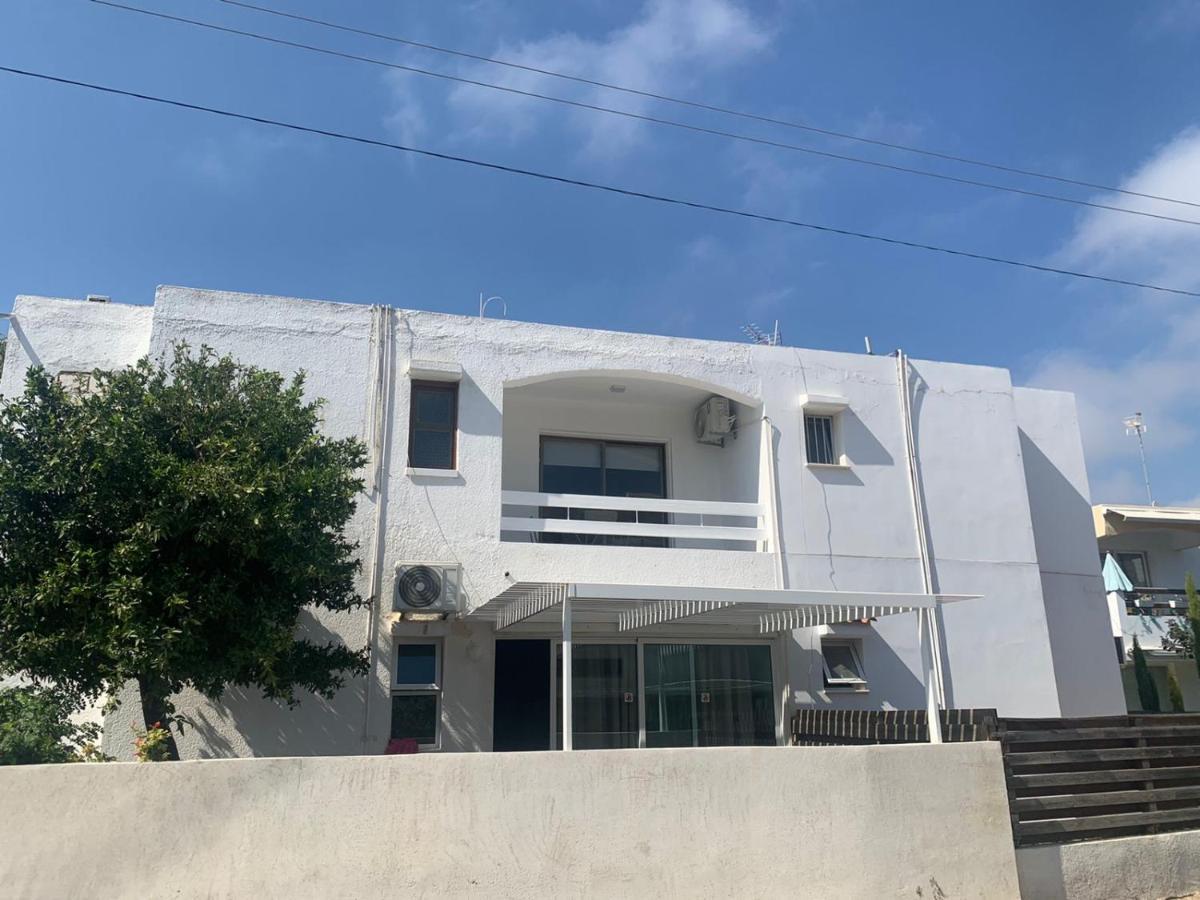 Prestige Worldwide Apartments Айя-Напа Екстер'єр фото